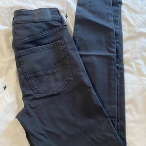 Like new American eagle black skinny jeans, size 4 womens